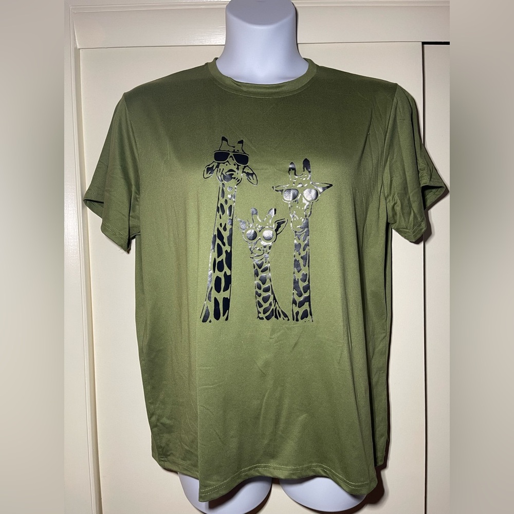 SHEIN Curve giraffe graphic tee short sleeve green 1XL